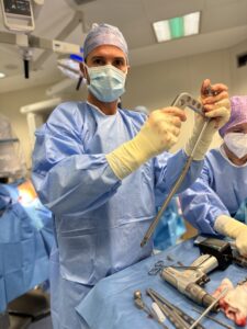 limb lengthening surgeon